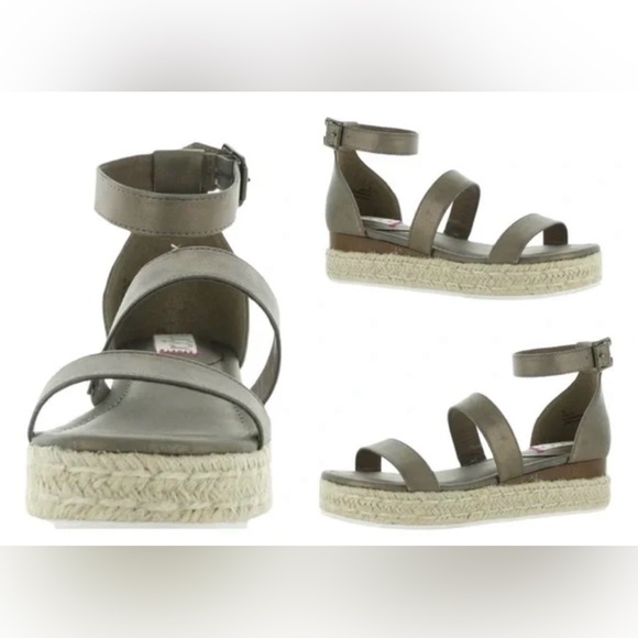 New SUGAR Metallic Sandals SIZE 8.5 - Picture 2 of 7